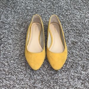 Old navy mustard flats